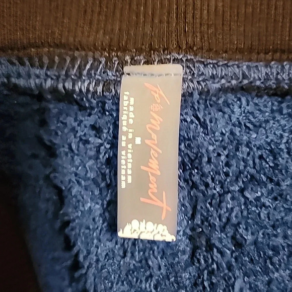 Free People Cuddle Up Pants- size Medium-NWT 💙 - Picture 3 of 8